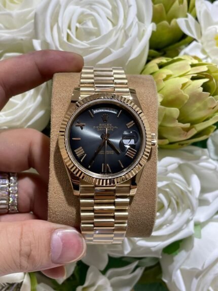 Rolex Day-Date II 18k Gold Watch