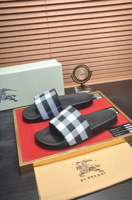 Burberry Checkered Unisex Slipper Blue